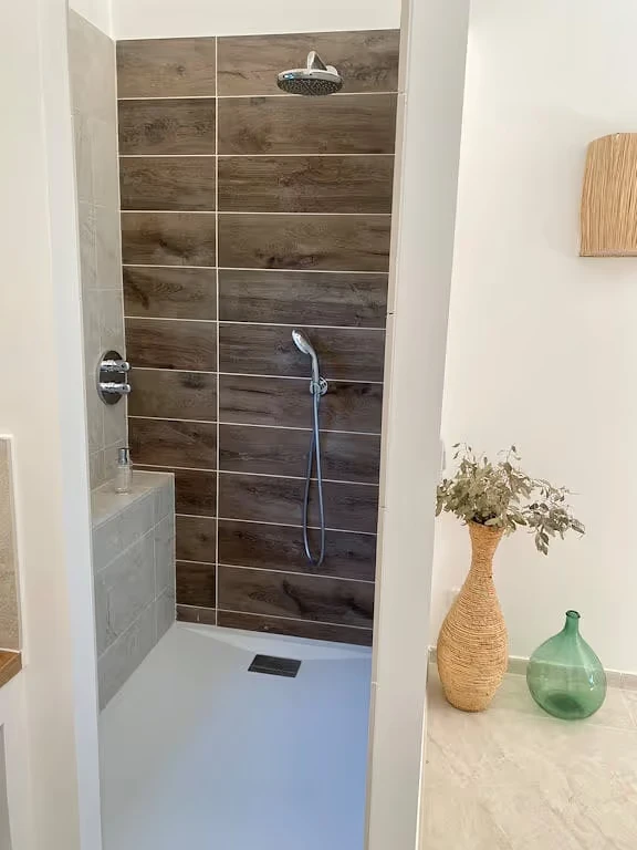 Douche suite - Villa et chambre d'hôtes vue mer Le Lavandou